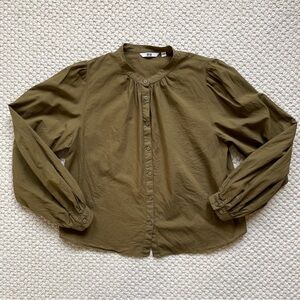 Uniqlo brown blouse with puffy sleeves